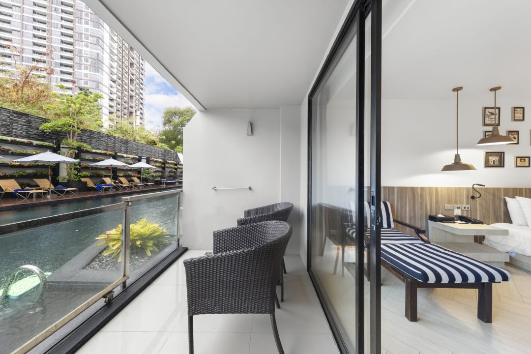 Zimmer Golden Tulip Pattaya Beachfront Resort