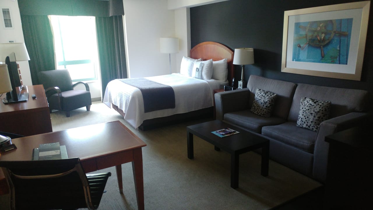 Zimmer Cambridge Suites Hotel