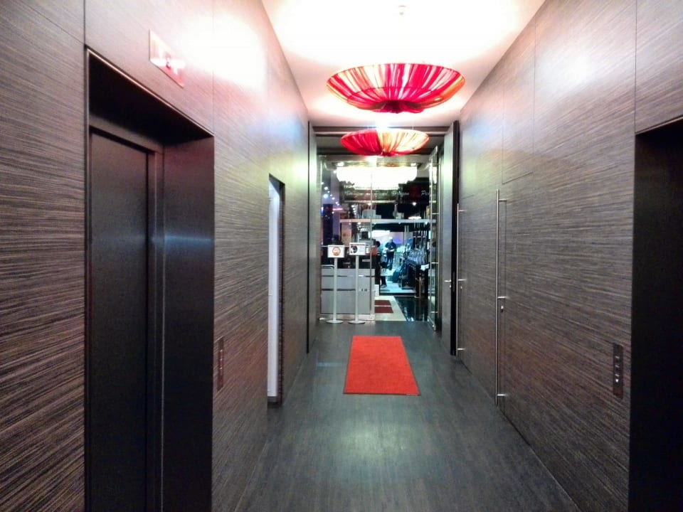 Gang zur Lobby Hotel ENSO