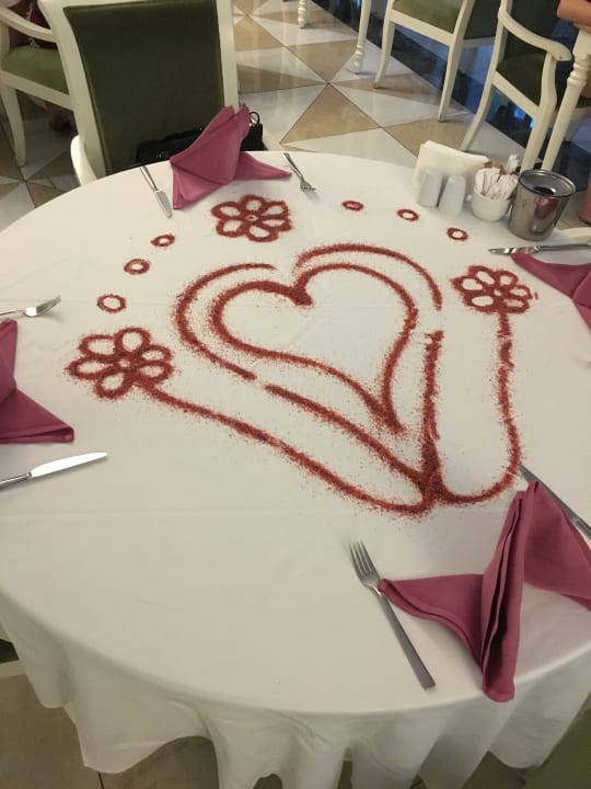 Gastro Well Palace Side