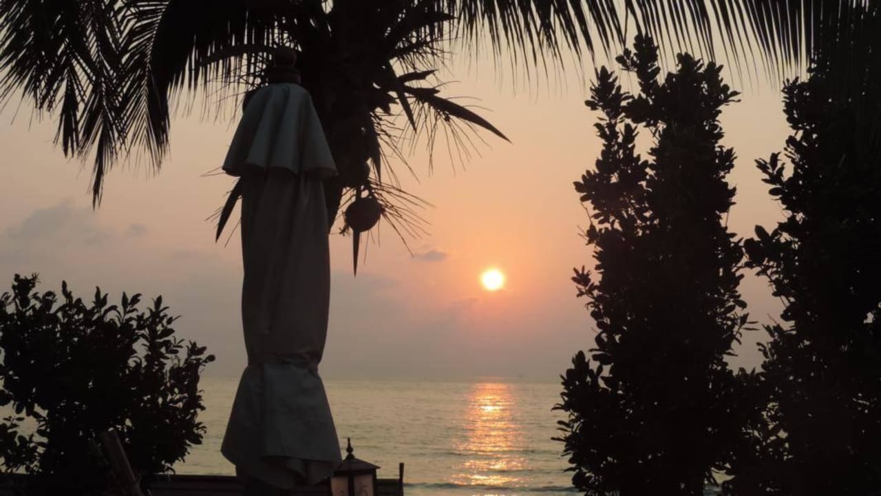Sonnenaufgang Banana Fan Sea Resort
