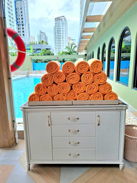 Pool Pipa Hotel Bangkok Sukhumvit 11