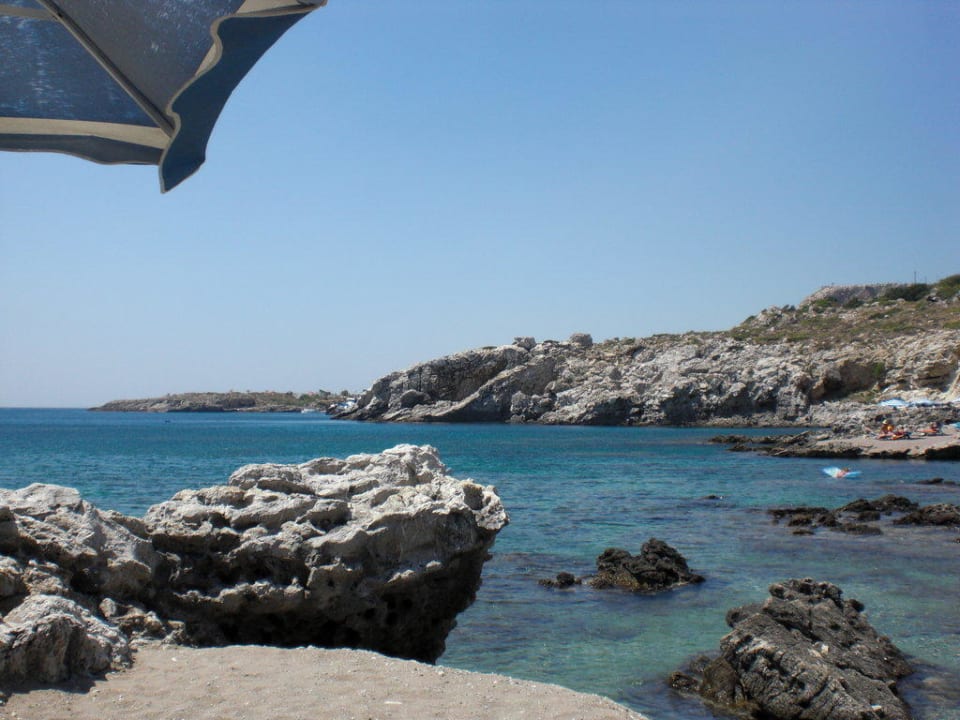 Felsen am Strand Hotel Kalithea Horizon Royal
