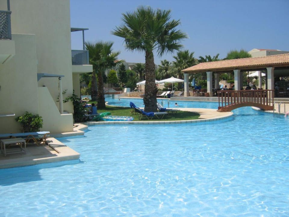 Einer der Pools mit Pool Restaurant Phãea Cretan Malia