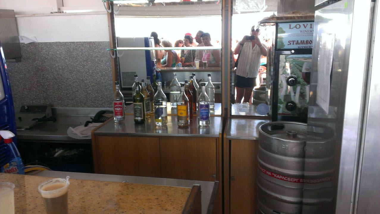 Poolbar für arme Leute Hotel Glarus