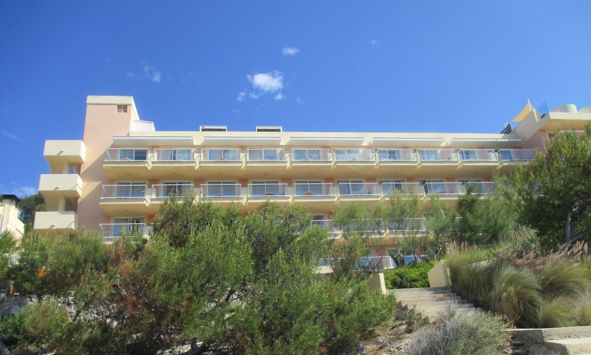 Blick aufs Hotel von Meerseite aus Iberostar Selection Jardín del Sol Suites