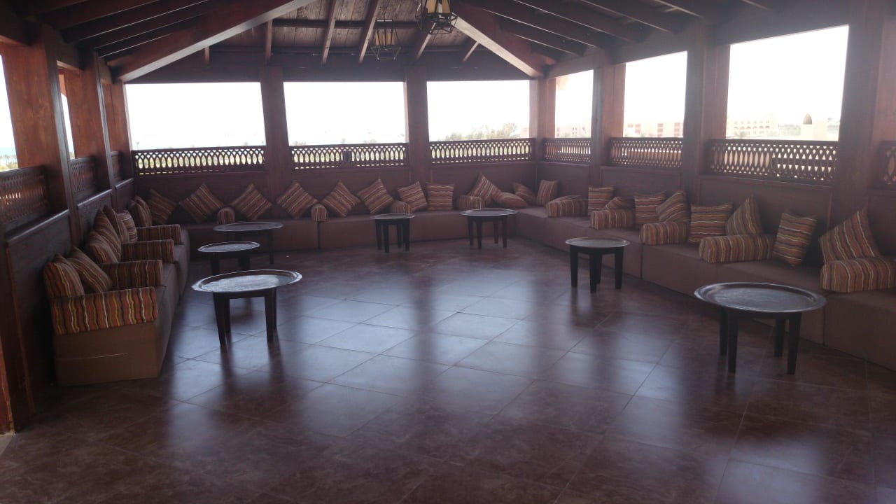 Teil der Dachterrasse  Steigenberger Aqua Magic