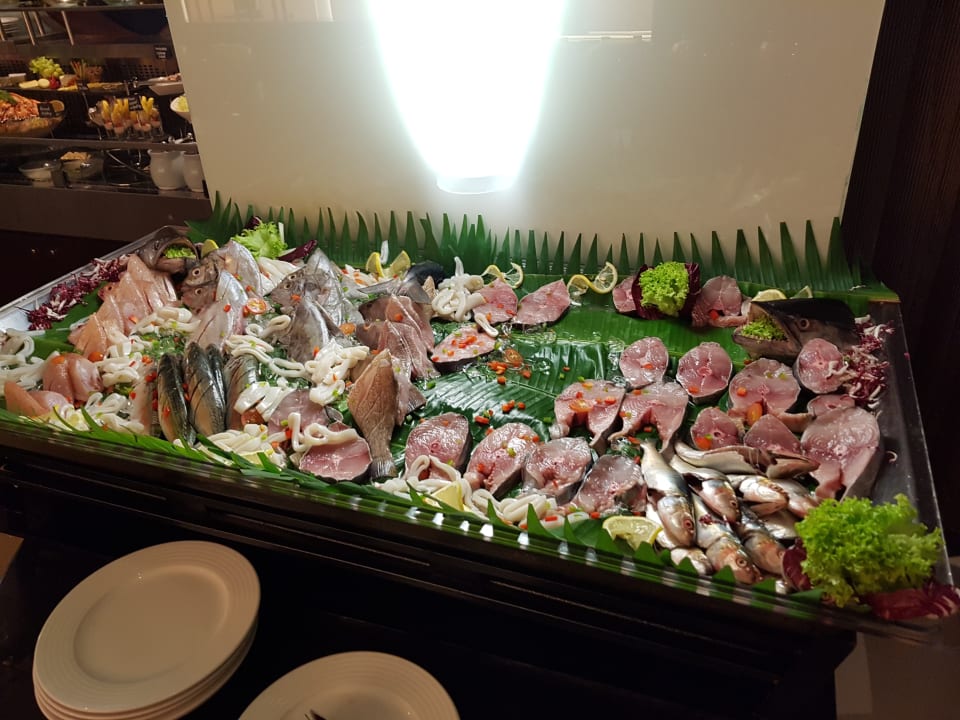 Gastro Rose Rayhaan by Rotana