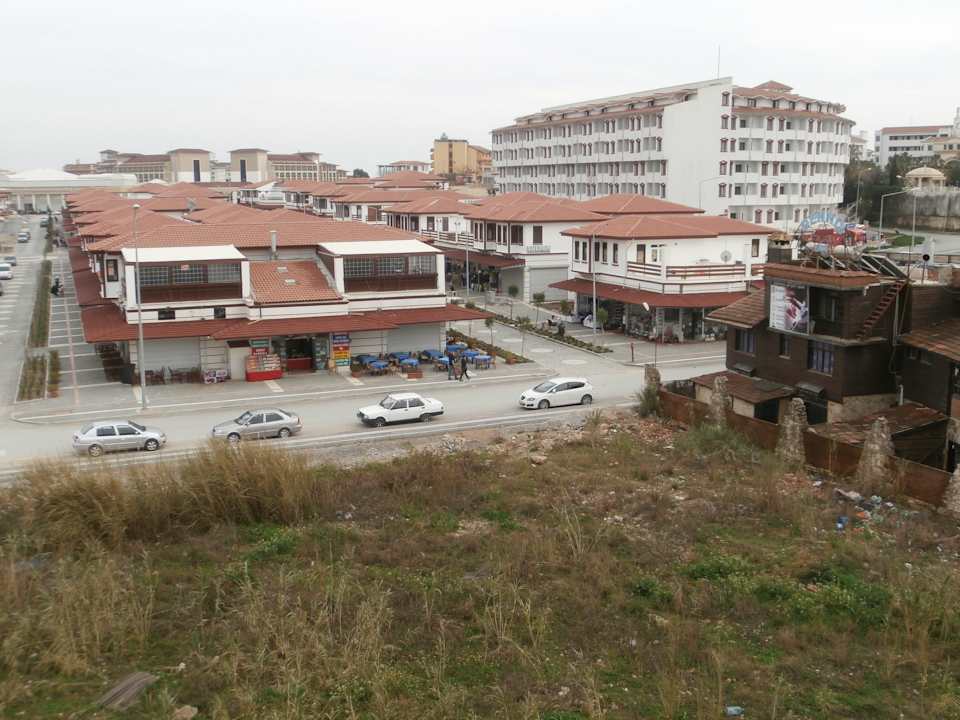 Kumköy Geschäfte direkt Hotel Side Royal Paradise Hotel