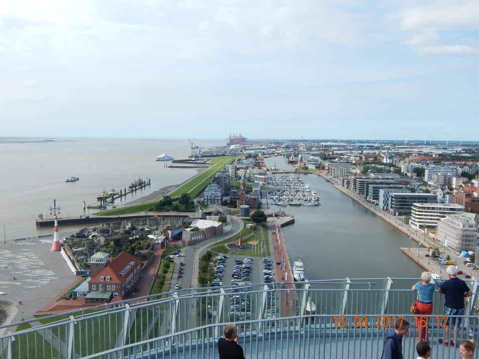 Ausblick ATLANTIC Hotel Sail City