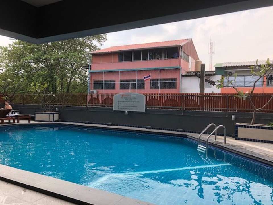 Poolbereich Hotel Nanatai Mansion