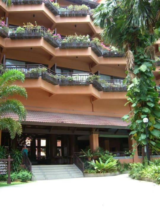 Hauptgebäude... Courtyard by Marriott Phuket, Patong Beach Resort