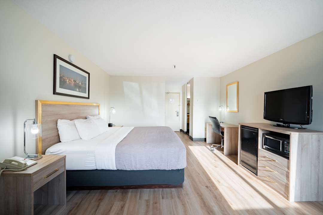 Zimmer HFX Airport Hotel