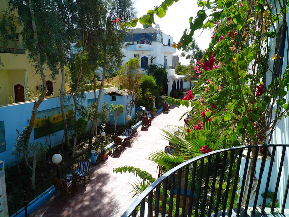 Blick vom vorderen Balkon Hotel Gezira Garden