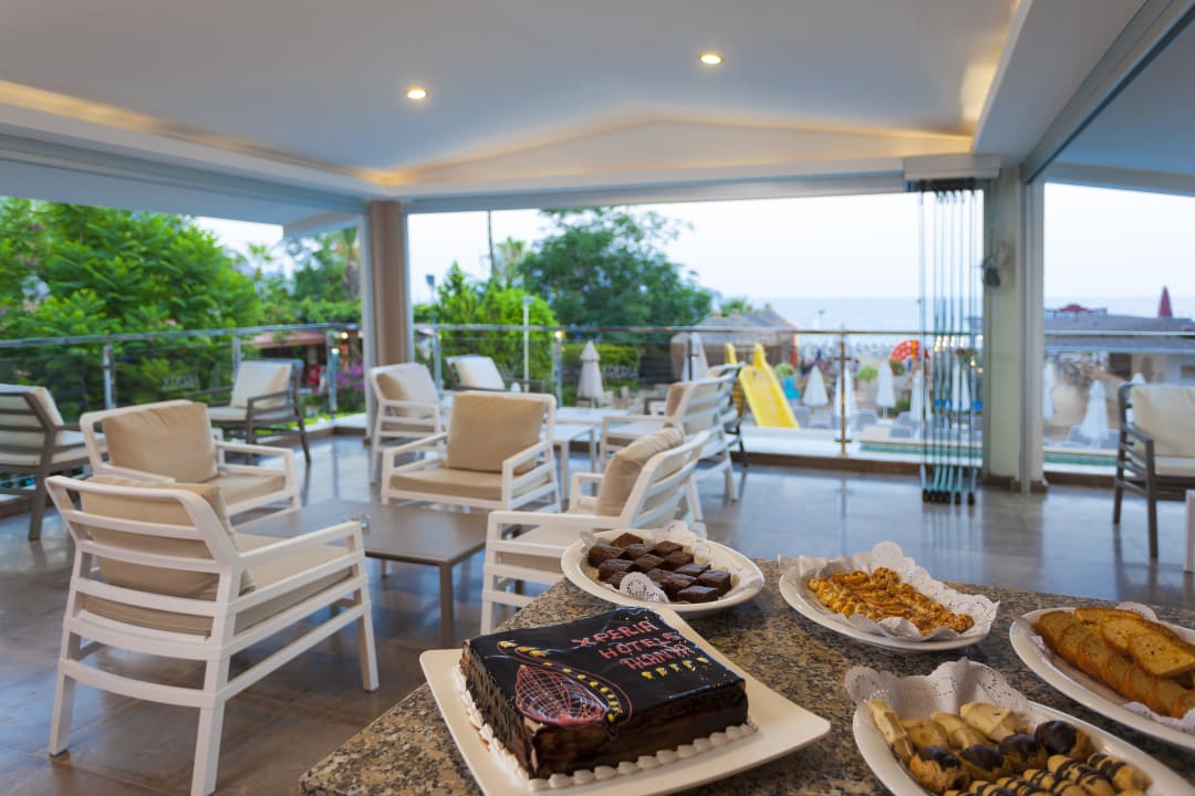 X Cafe Xperia Saray Beach Hotel