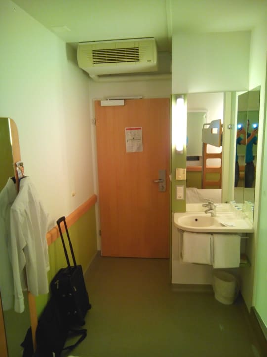 Zimmer budget Hotel Basel Pratteln