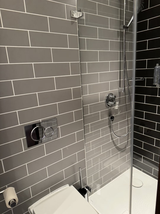 Zimmer Premier Inn Stuttgart City Centre Hotel