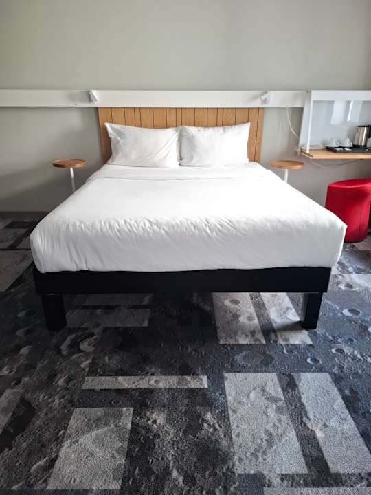 Zimmer ibis Lviv Center