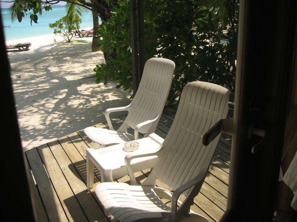 Unsere Terrassenstühle Kuredu Island Resort & Spa