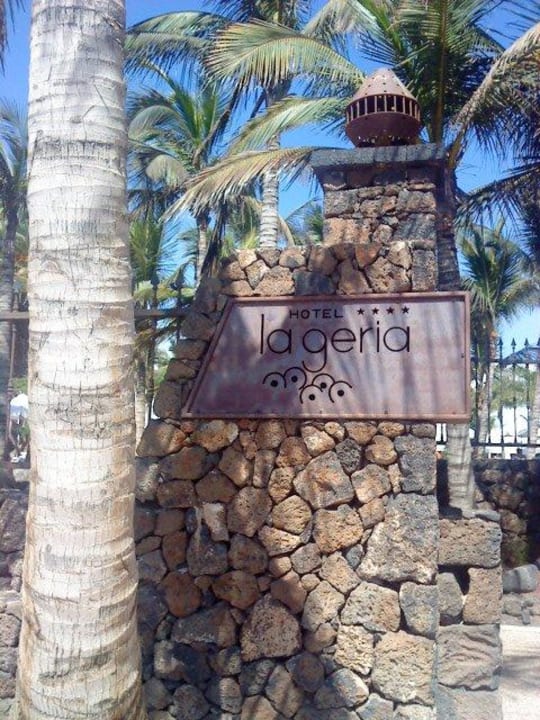 Eingang vom Strand aus Hipotels La Geria