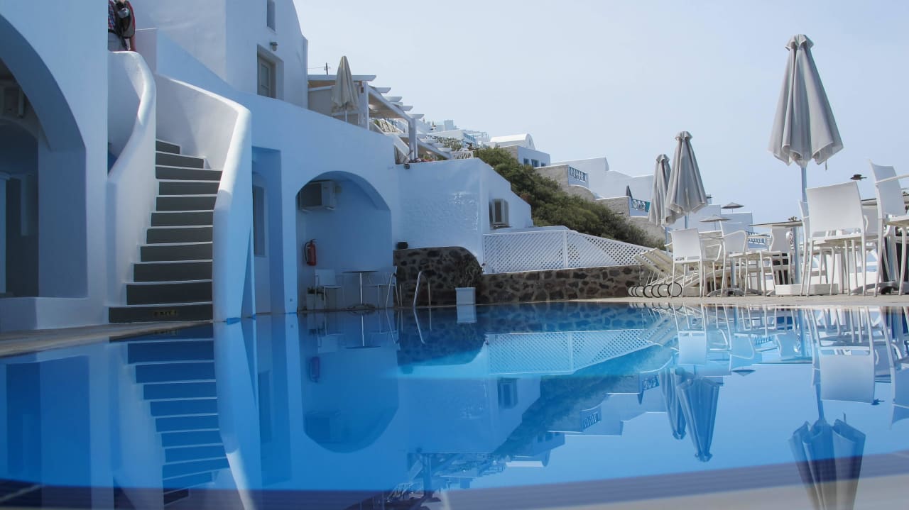 Sehr gepflegter Pool Regina Mare