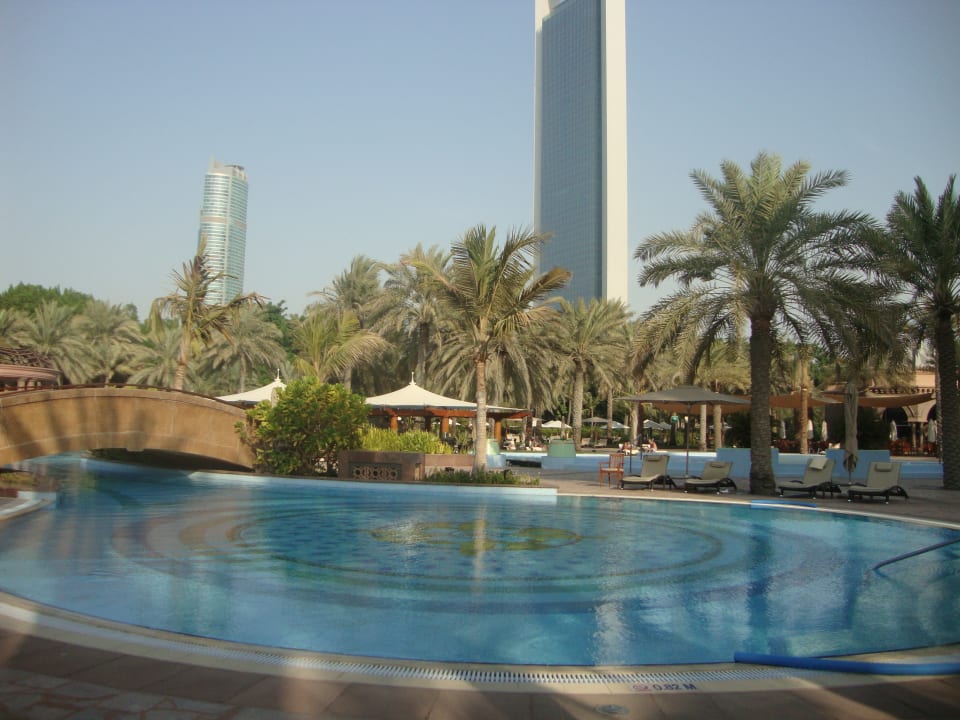 Pool Emirates Palace Mandarin Oriental