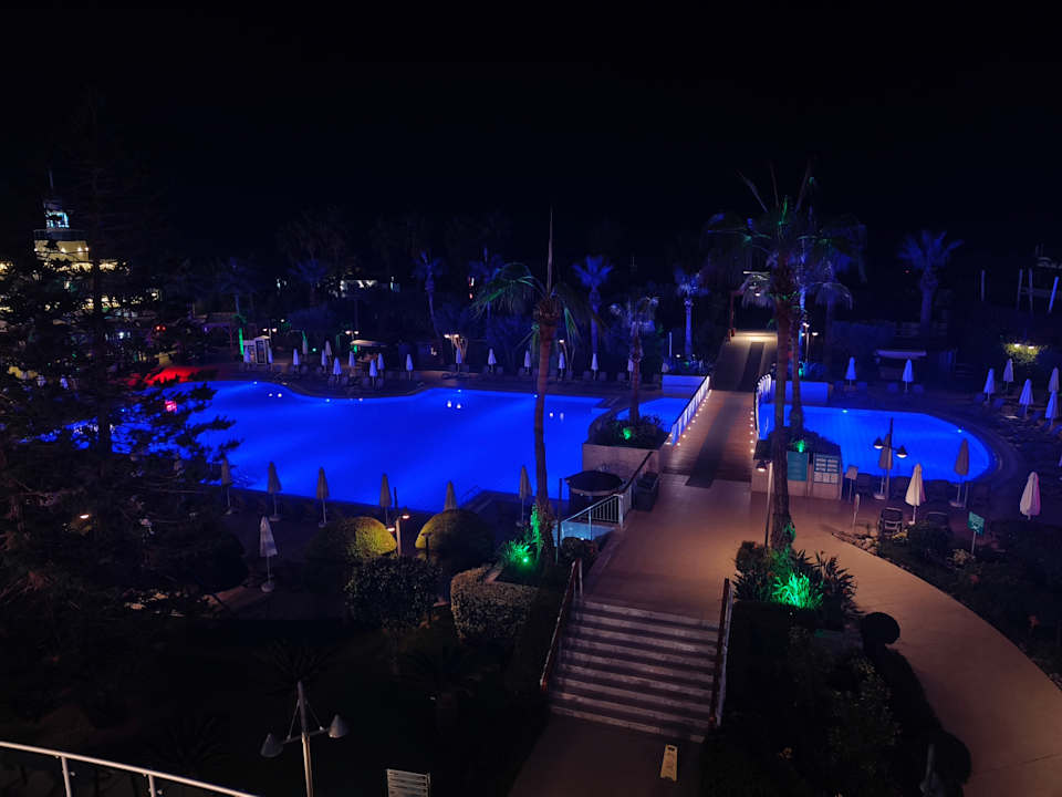 Ausblick Commodore Elite Suites & Spa - Adults only