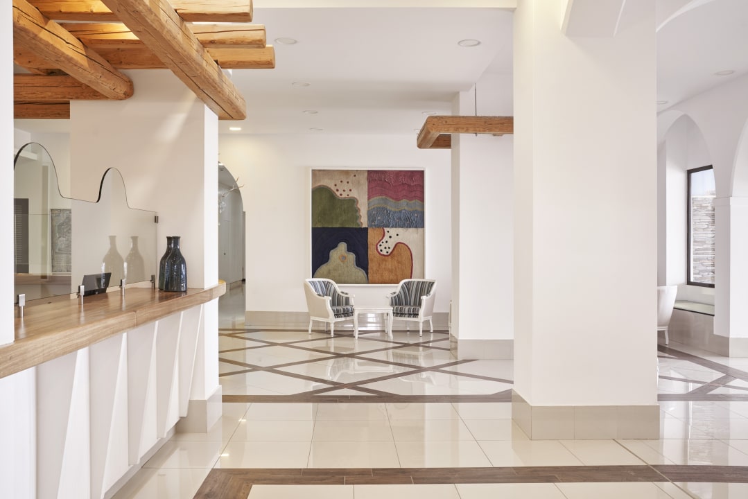 Lobby Epsilon Hotel Apartments