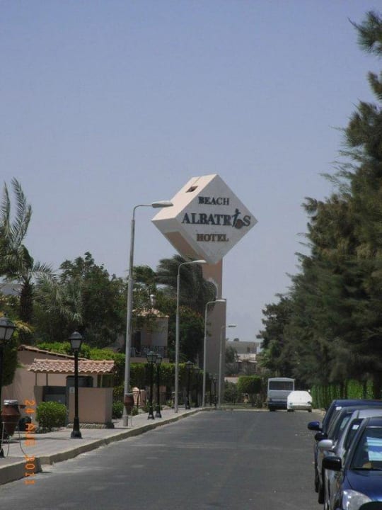 Namensschild Beach Albatros Resort