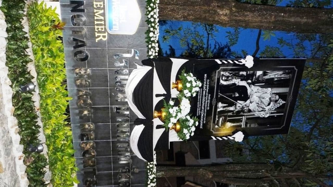 Eingang zum Hotel Best Western Premier Bangtao Beach Resort & Spa