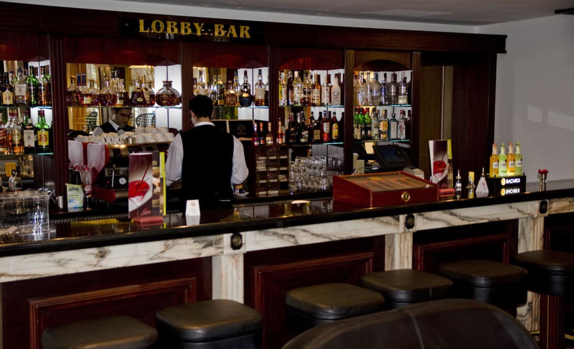 Die Lobbybar Helena Sands