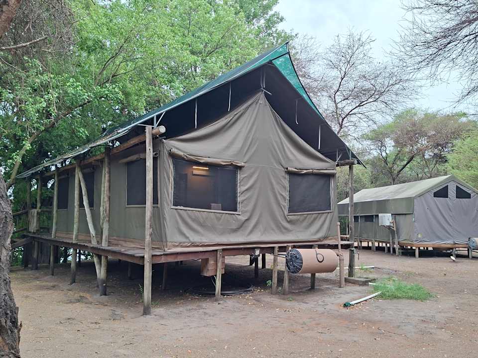 Zimmer Shakawe River Lodge