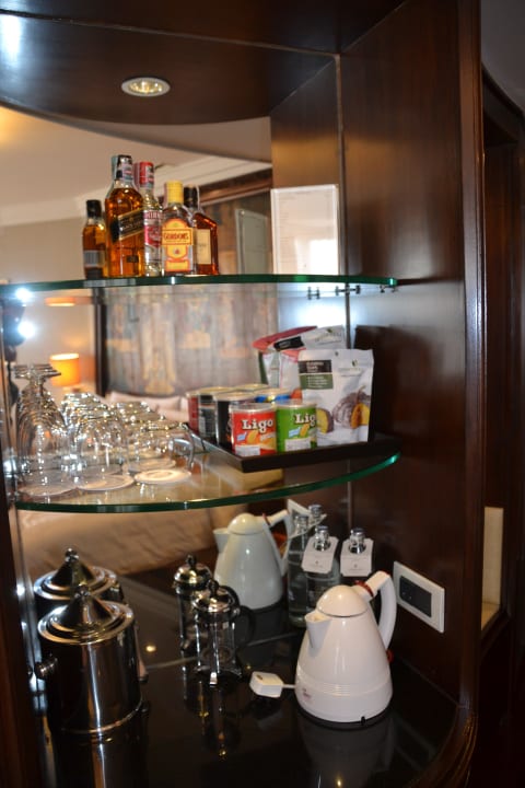 Minibar Shangri-La Hotel, Bangkok