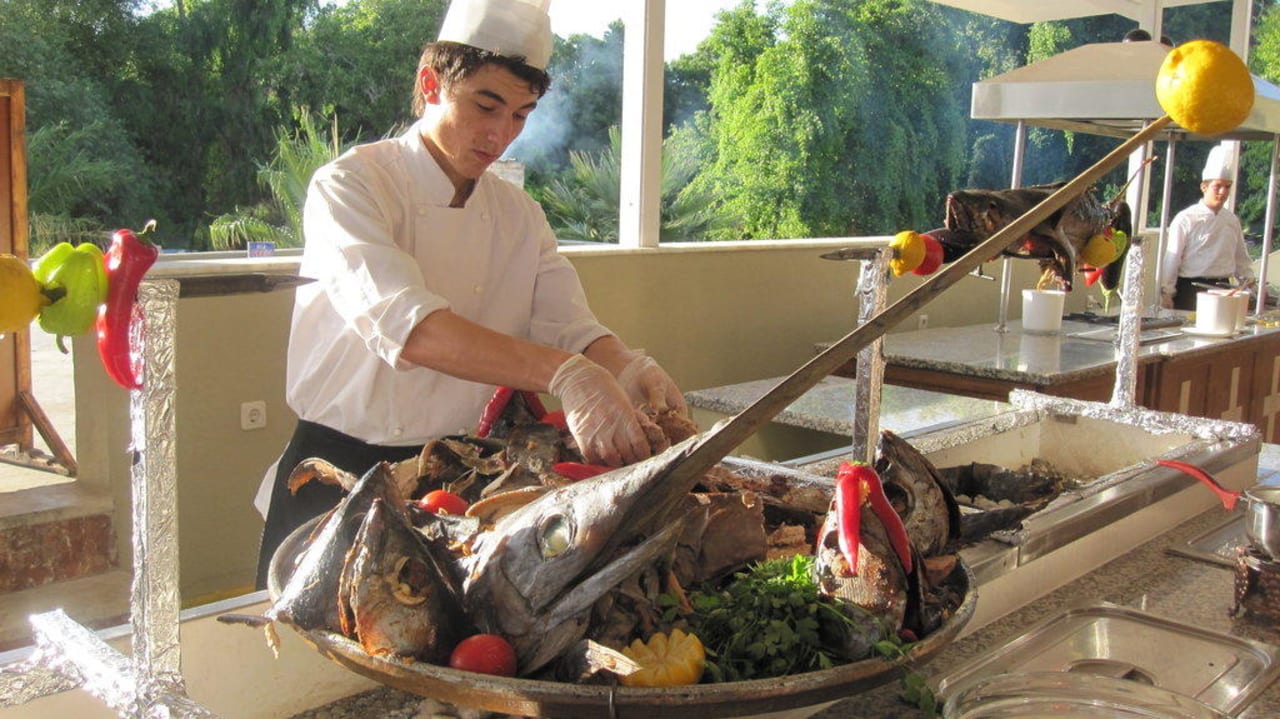 Zubereitung Schwertfisch Club Tuana Fethiye