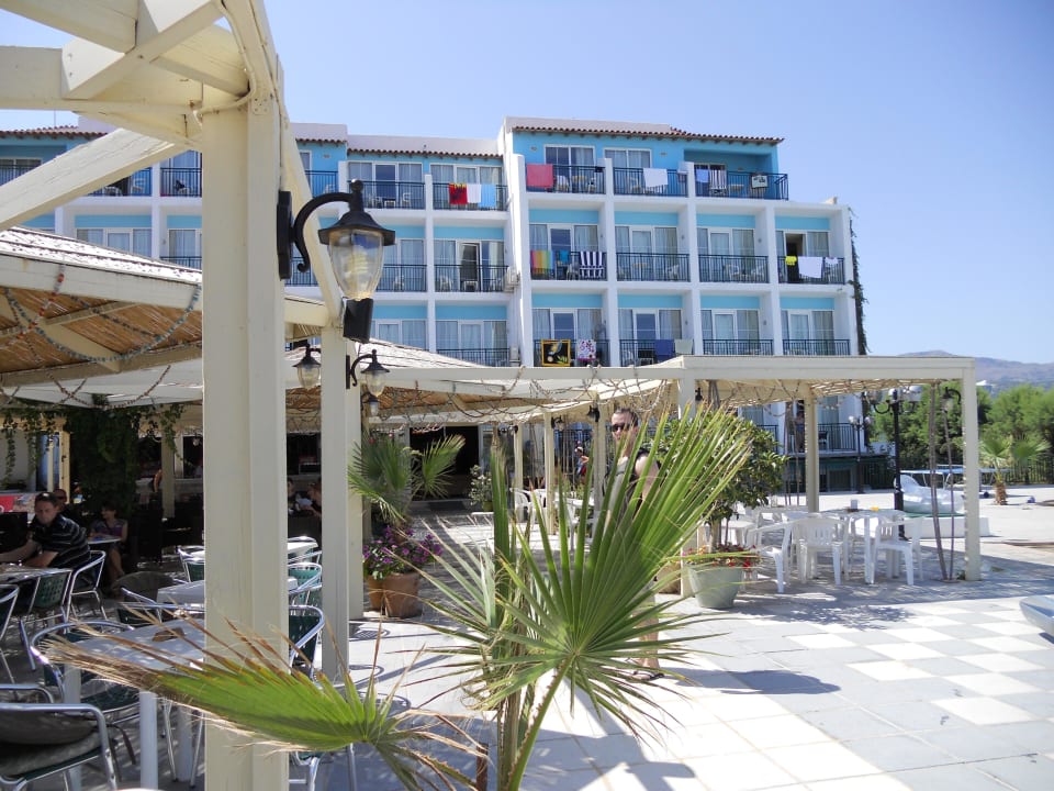 Restauracja/Ogrod Golden Beach Rethymnon