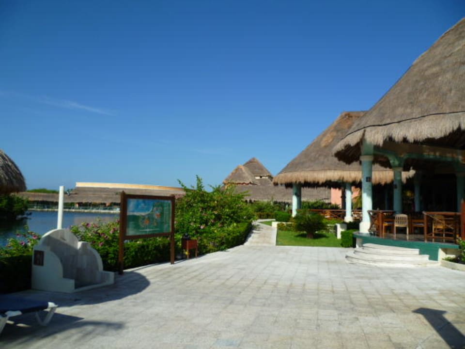 Pool Grand Palladium Select White Sand Resort & Spa