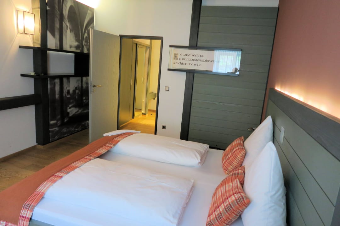 Blick zum Flur Hotel & Gasthäuser Kloster Eberbach