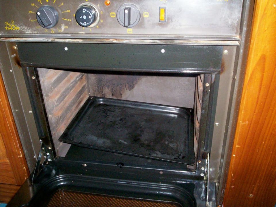 Verrosteter Backofen - einfach nur eklig! Aparthotel Costa Mar