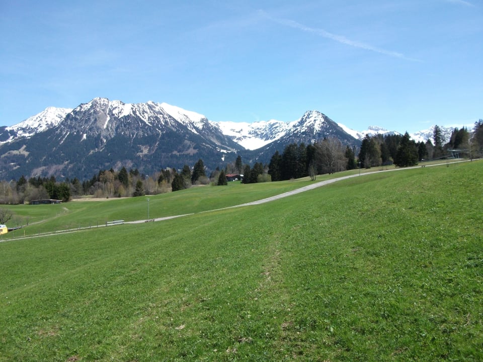 Blick auf die Berge Ringhotel Nebelhornblick