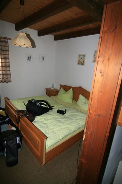 Schlafzimmer 1 Waldferiendorf Regen