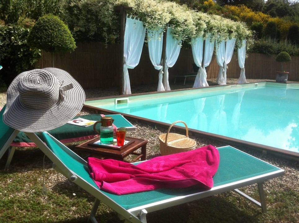 Fortezza de' Cortesi pergola and pool Agriturismo di Charme Fortezza de' Cortesi