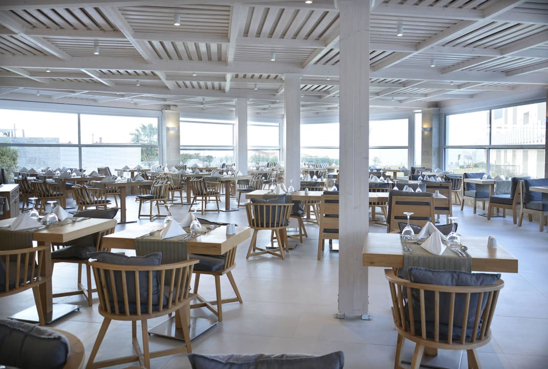 Main Restaurant 'Insula' TUI BLUE Insula Alba