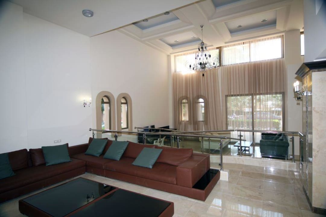 Lobby/Entrance Ialyssos Bay