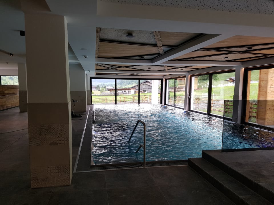 Pool Carpe Solem Rauris by ALPS RESORTS