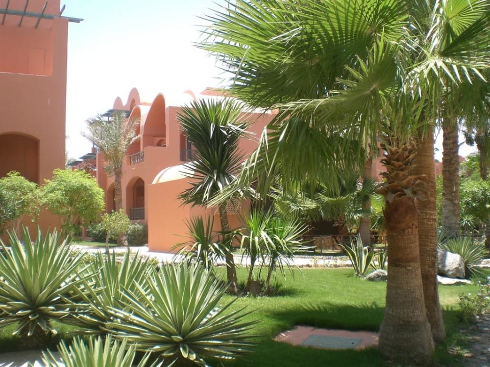 Auf dem Weg zum Strand Hotel JAZ Makadi Star & Spa