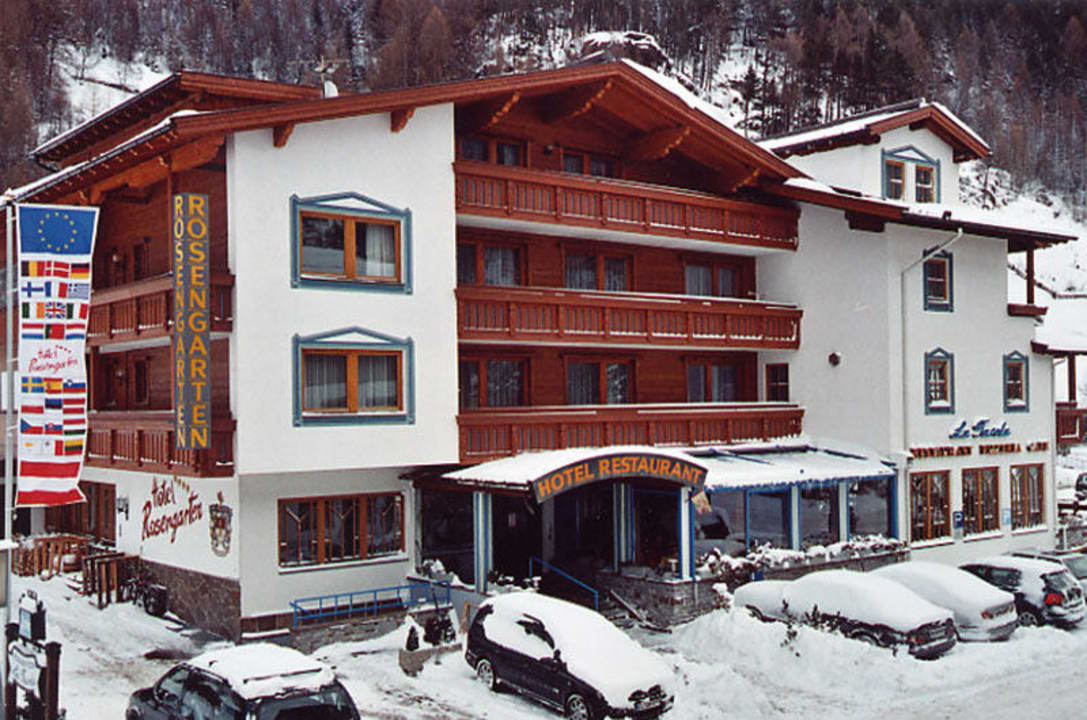 Winterfassade Hotel Das Zentrum