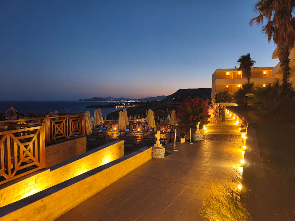 Gartenanlage Hotel Kalithea Horizon Royal