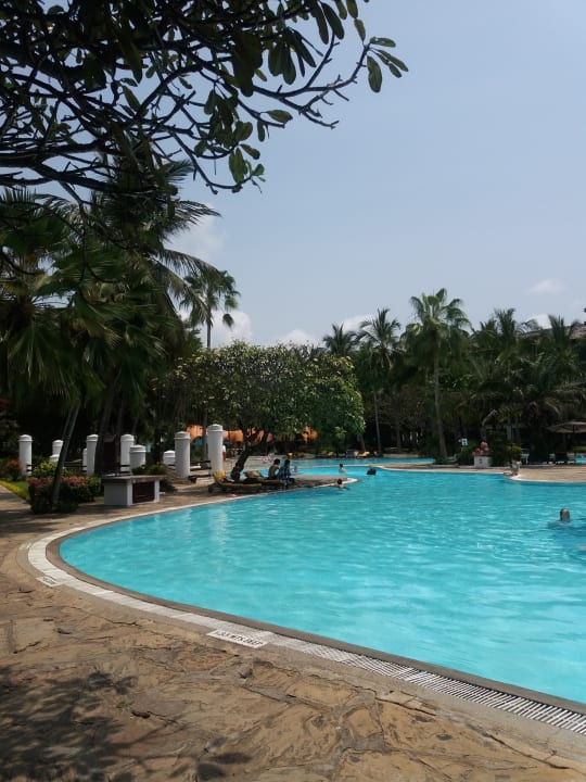 Pool Hotel Southern Palms Beach Resort