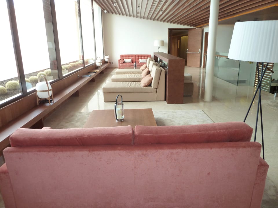 Loungebereich im Prestige Iberostar Selection Jardín del Sol Suites