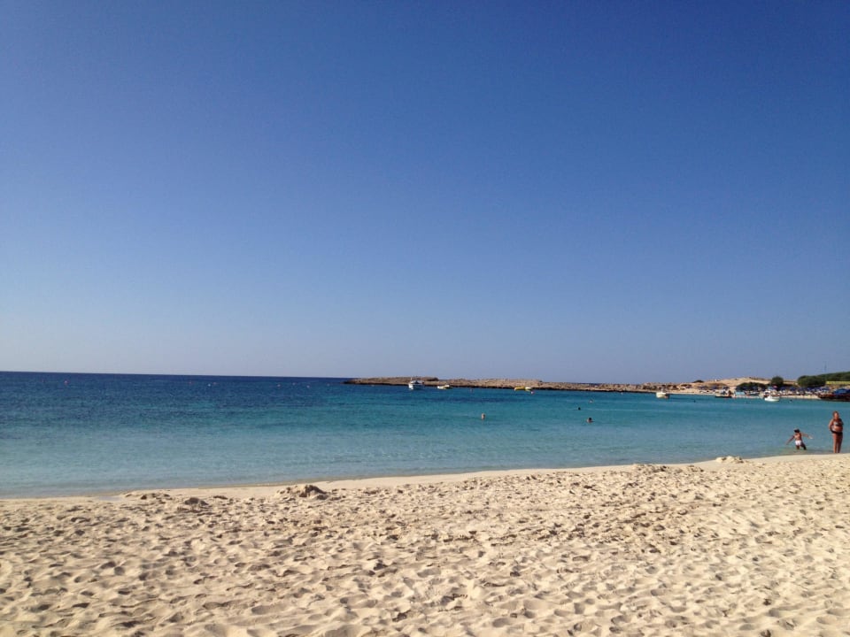 Gegen Morgen Asterias Beach